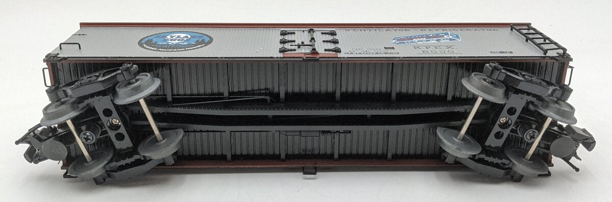 Atlas 8149-1-1 O Gauge Skyland Eggs Reefer Car #6000 (3-Rail) LN
