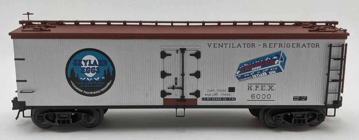 Atlas 8149-1-1 O Gauge Skyland Eggs Reefer Car #6000 (3-Rail) LN