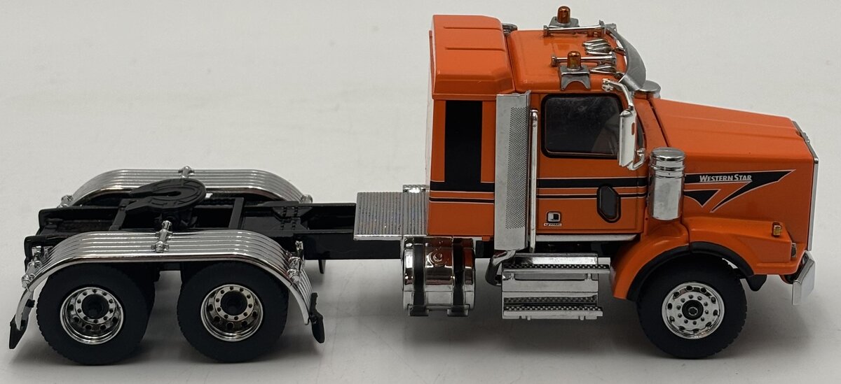 DieCast Masters 71063 1:50 Western Star 4900 SB Sleeper Tandem Tractor LN/Box