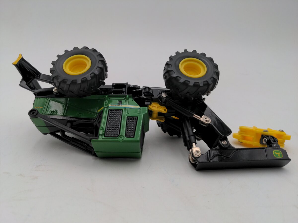 Ertl 1:50 Scale Diecast John Deere 648G-III Log Skidder Logging LN