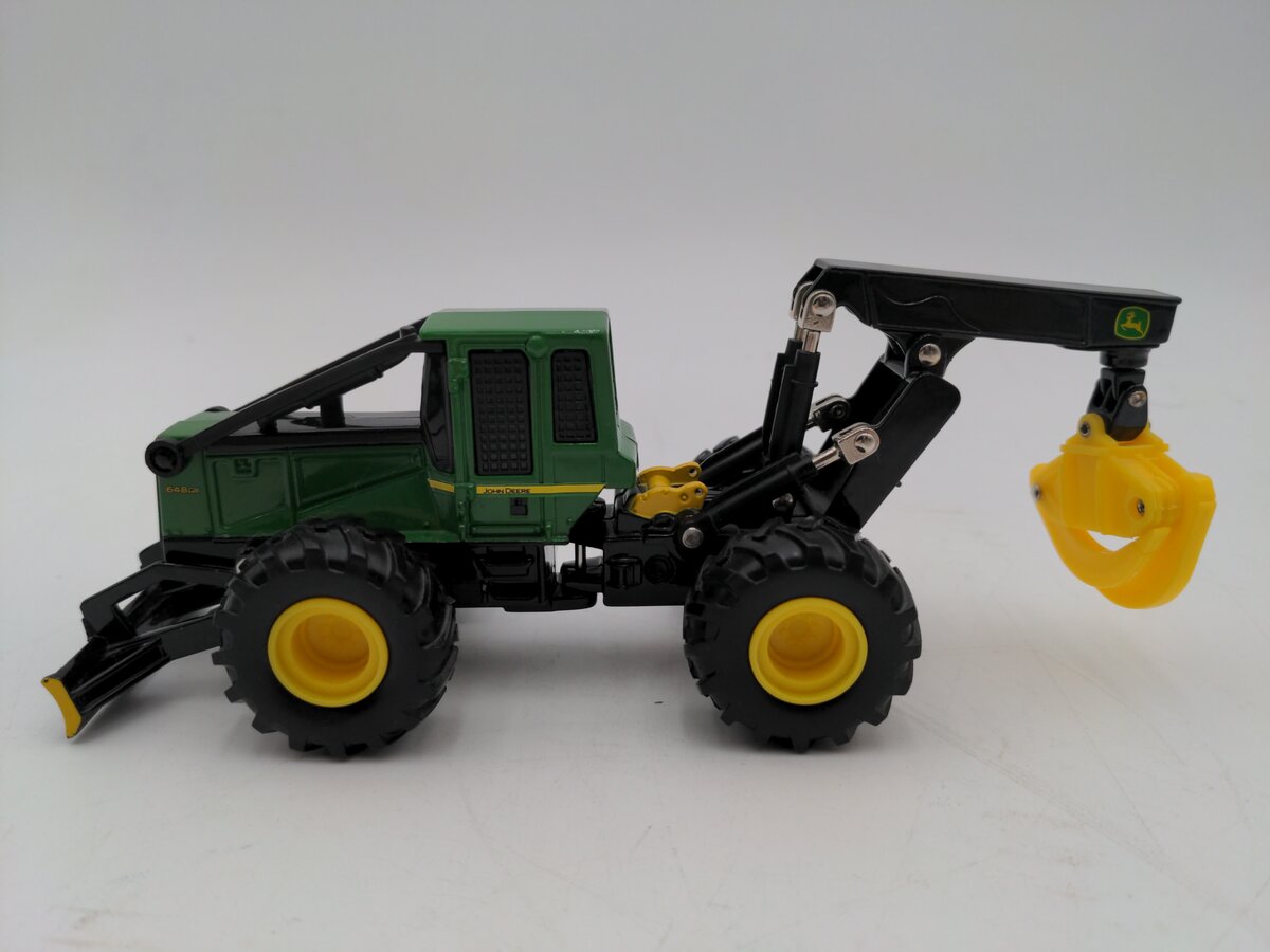 Ertl 1:50 Scale Diecast John Deere 648G-III Log Skidder Logging LN