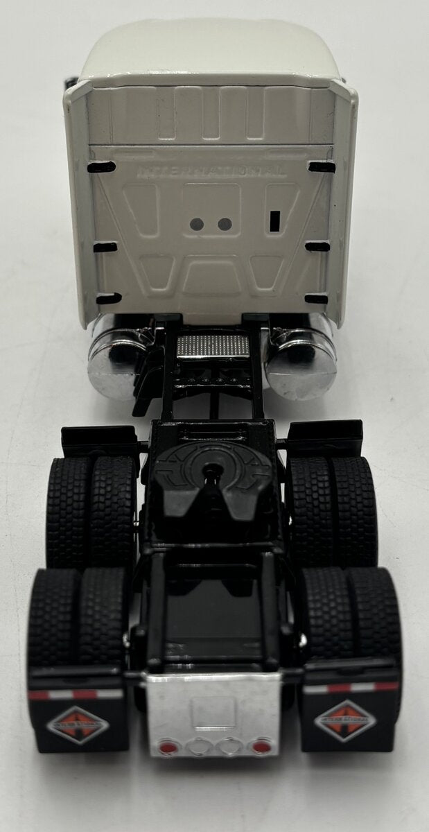 DieCast Masters 71024 1:50 White International LoneStar with Sleeper - Cab Only EX/Box