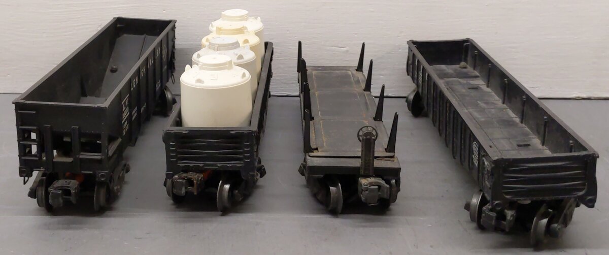 Lionel Vintage O Gauge Freight Cars #25000,347000,6462,3461 [4] VG