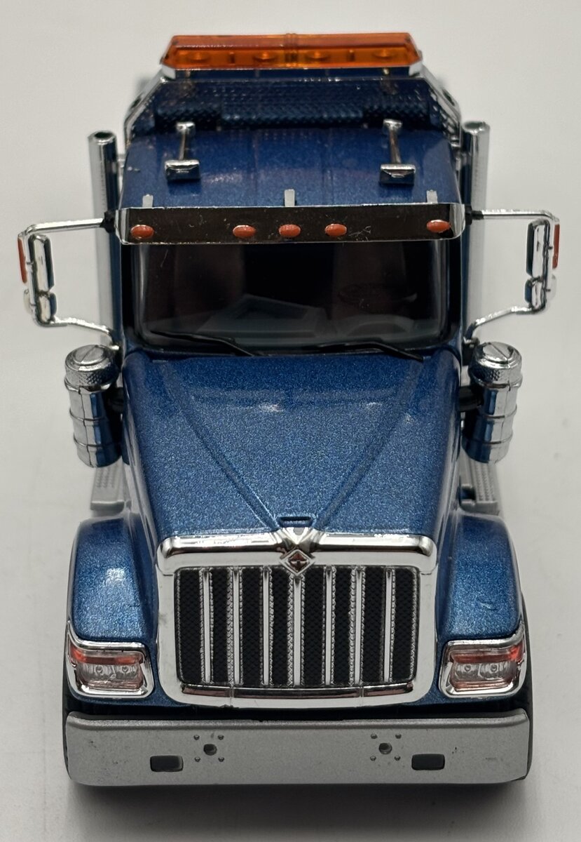 DieCast Masters 71004 1:50 International HX520 Day Cab Tandem Tractor - Cab Only LN/Box