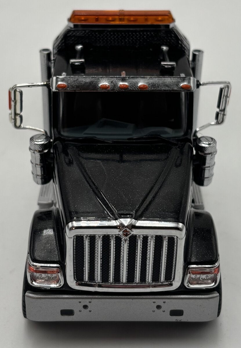 DieCast Masters 71003 1:50 International HX520 Day Cab Tandem Tractor - Cab Only LN/Box