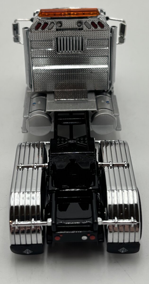 DieCast Masters 71005 1:50 Light Grey International HX520 Day Cab Tandem Tractor LN/Box