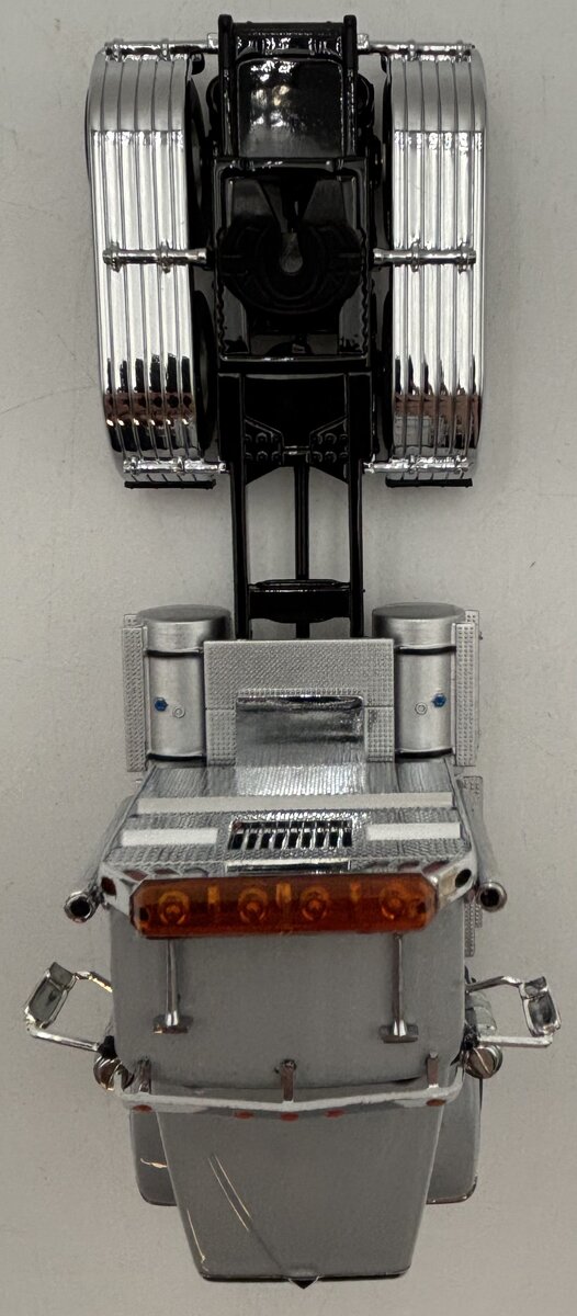 DieCast Masters 71005 1:50 Light Grey International HX520 Day Cab Tandem Tractor LN/Box