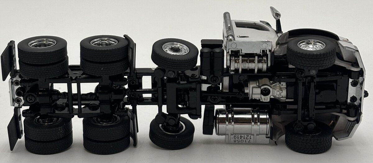 DieCast Masters 71058 1:50 Kenworth T880 SBFA Day Cab Pusher-Axle Tandem Tractor LN/Box
