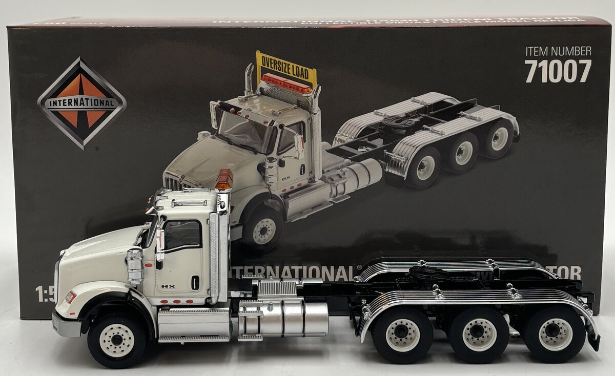 DieCast Masters 71007 1:50 White International HX620 Day Cab Tridem Tractor LN/Box