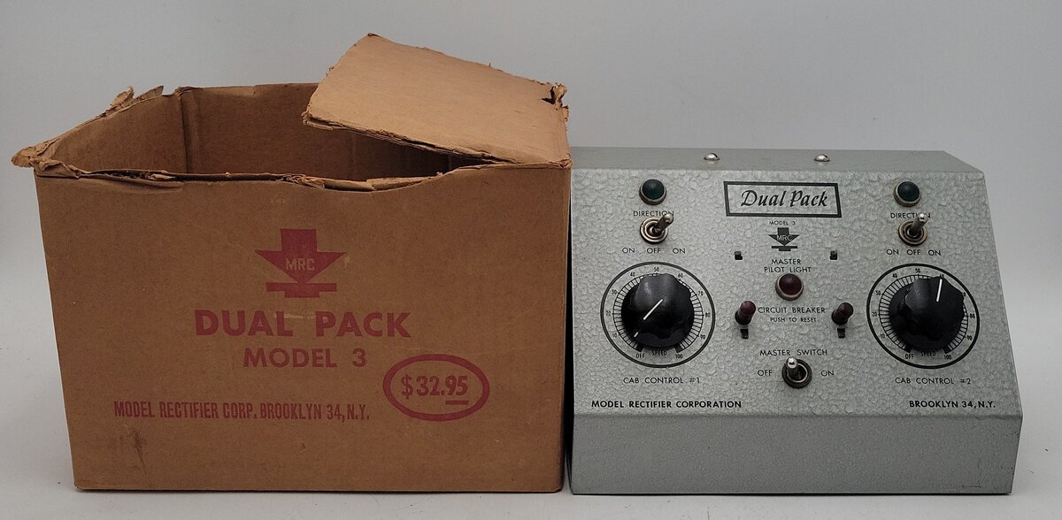 MRC Model 3 Vintage HO Daul Pack Transformer VG/Box