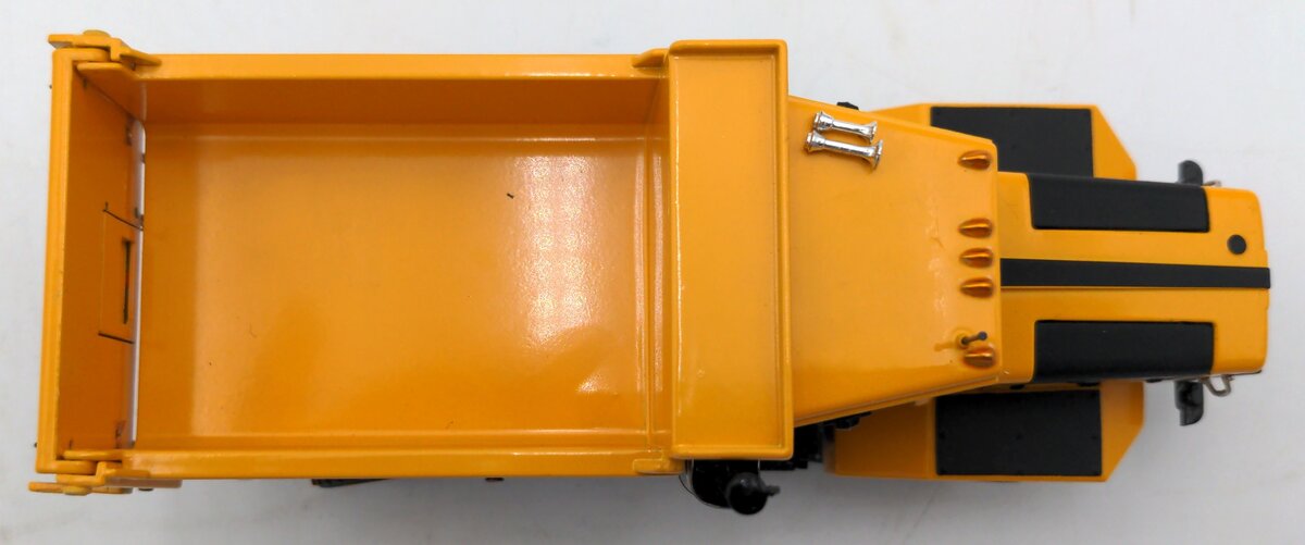 Oshkosh SW3004-Y 1:50 Scale Diecast P-Series Snow Plow NIB