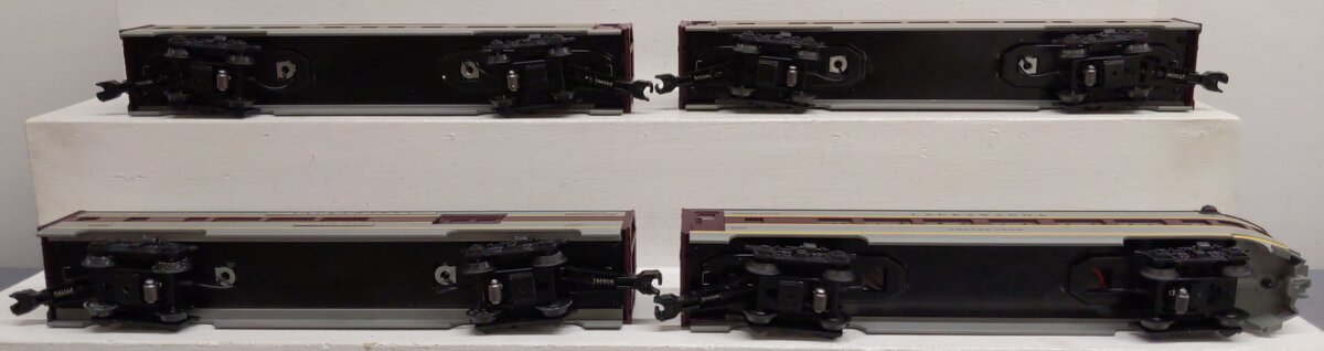Williams 43065 Lackawanna 60 Ft. Streamline Passenger Car (Pack of 4) EX/Box