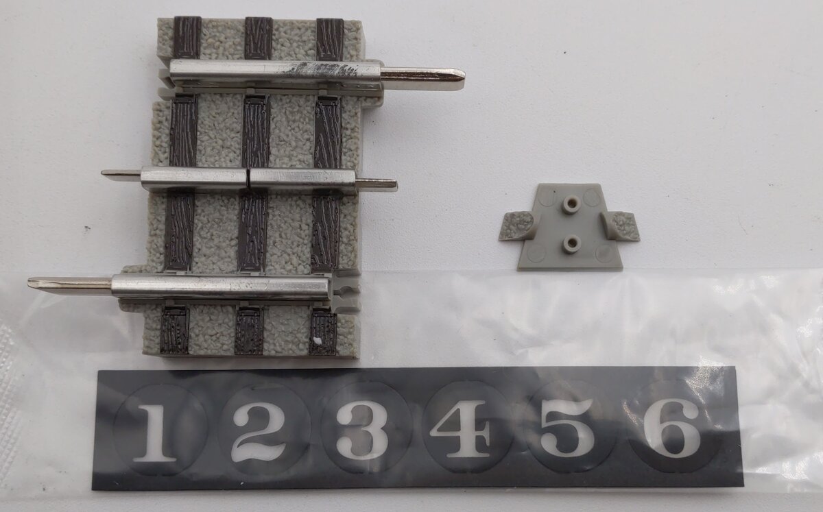 Lionel 6-16827 O72 FasTrack Command Control Right Hand Switch Turnout EX/Box