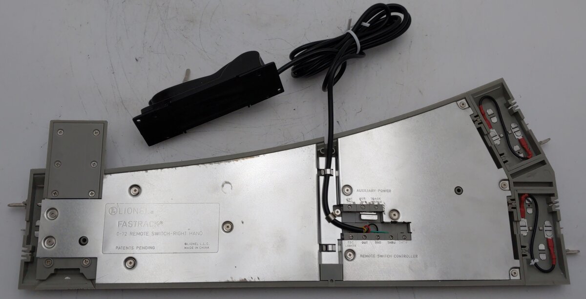 Lionel 6-16827 O72 FasTrack Command Control Right Hand Switch Turnout EX/Box