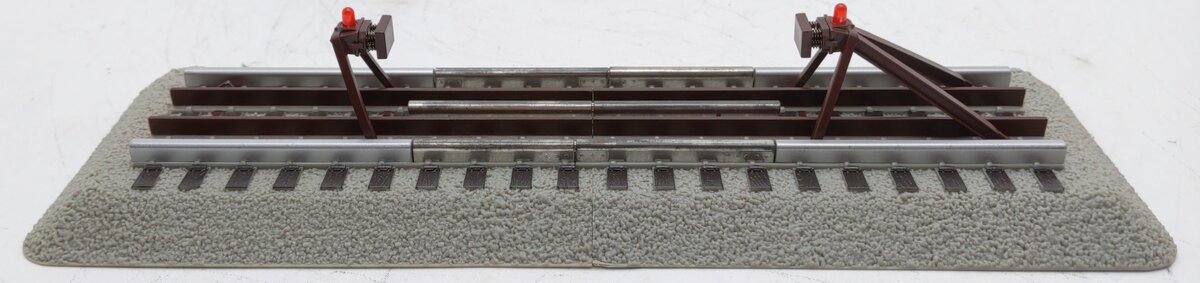 Lionel 6-12035 O Gauge FasTrack Lighted Bumpers (Pack of 2) VG/Box