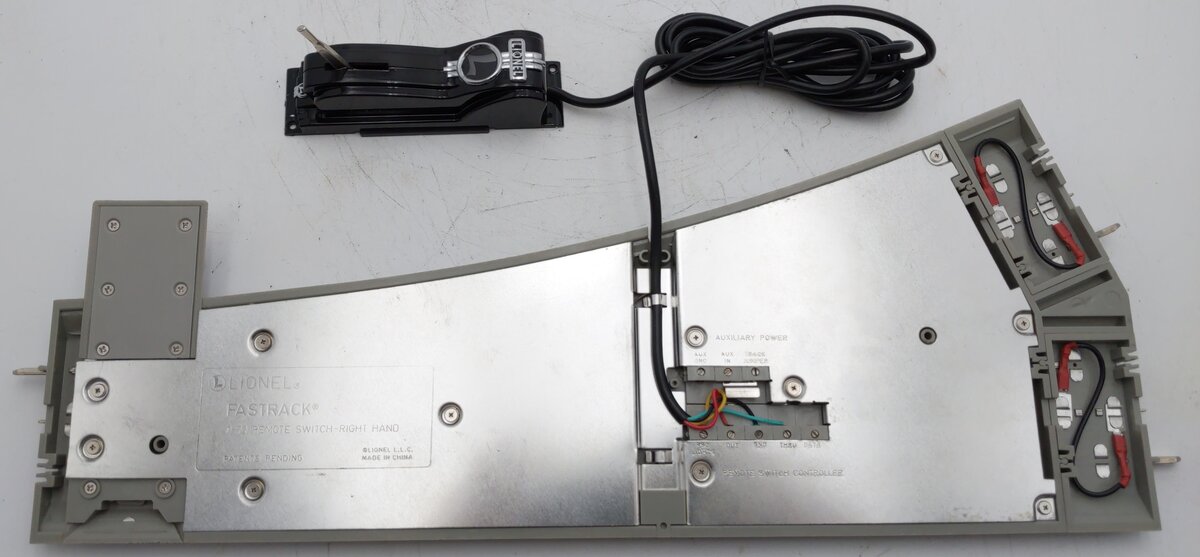 Lionel 6-81952 O-72 Right Hand Fastrack Remote/Command Switch Turnout EX/Box