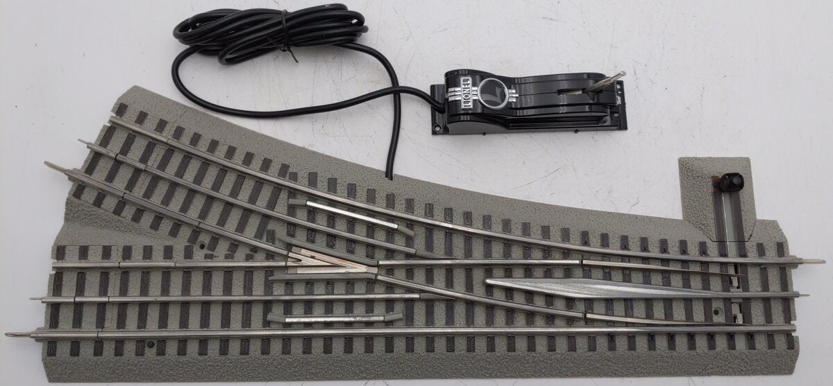 Lionel 6-81952 O-72 Right Hand Fastrack Remote/Command Switch Turnout EX/Box