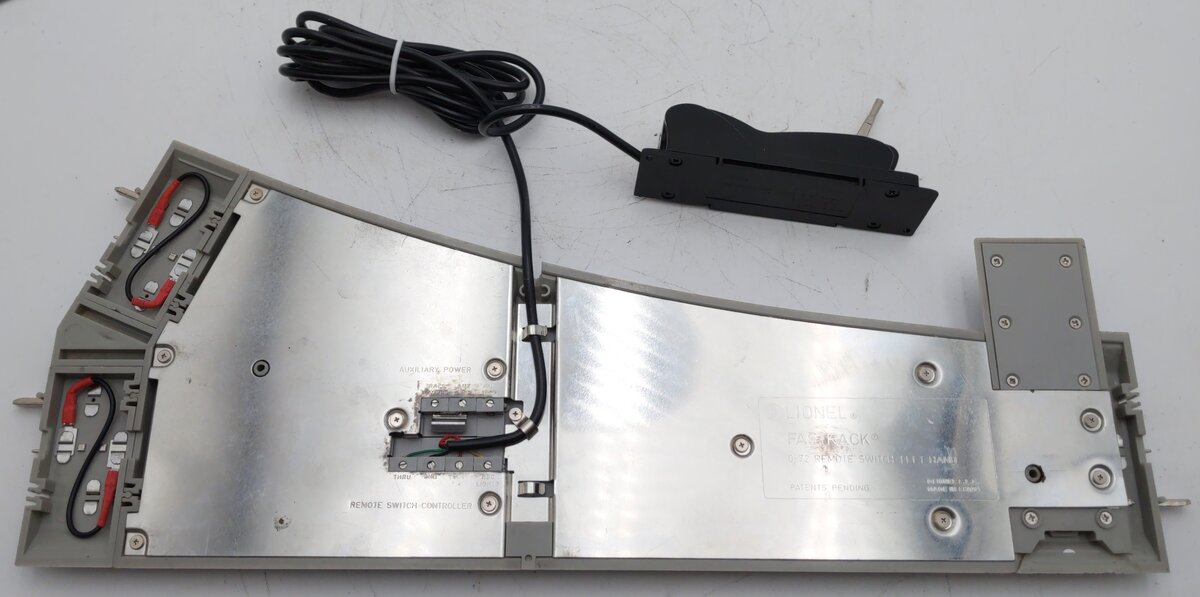 Lionel 6-12048 O72 Left Hand Remote-Control FasTrack Switch Turnout EX/Box
