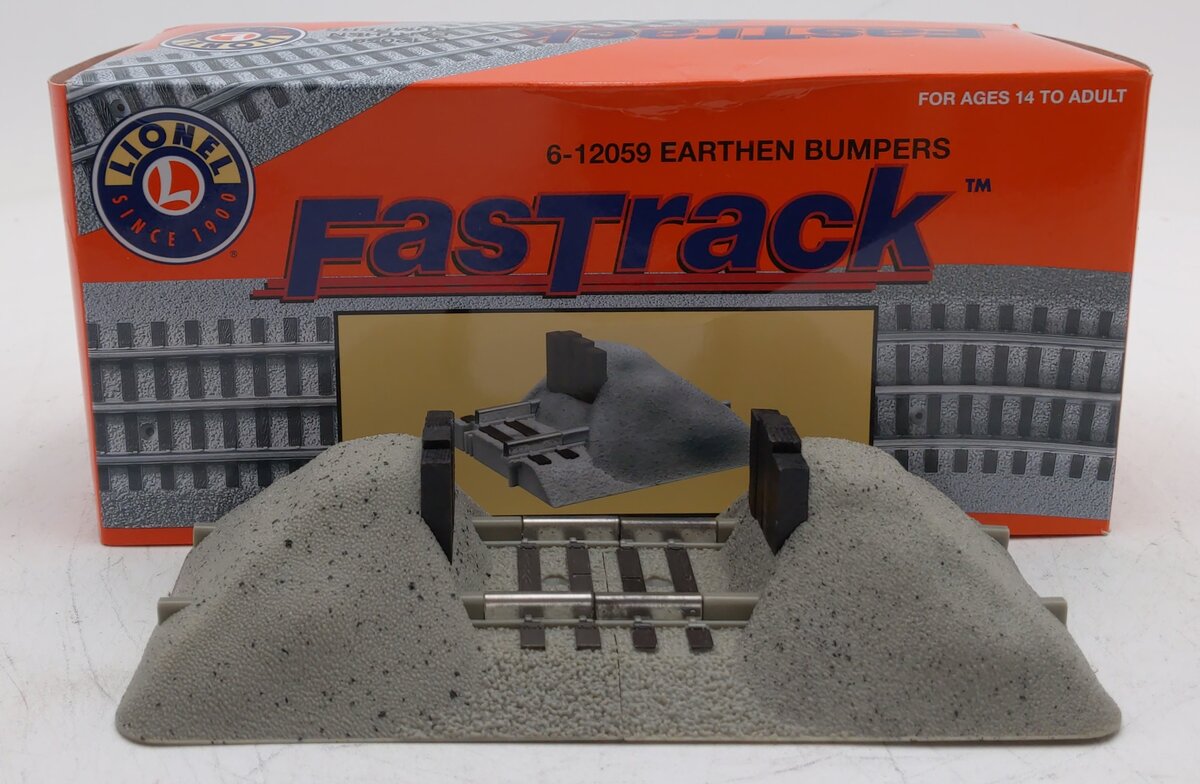 Lionel 6-12059 O Scale Fast Track Earthen Bumpers (Pack of 2) EX/Box