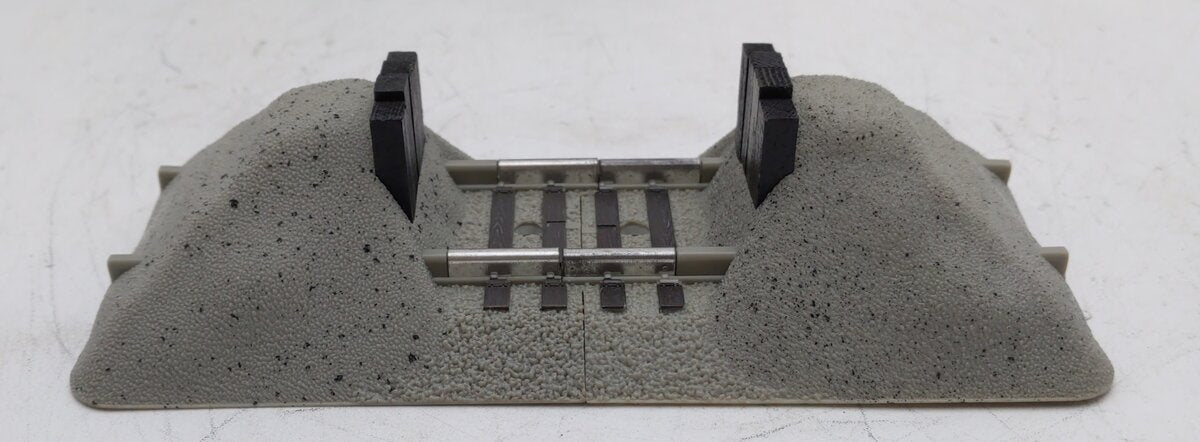 Lionel 6-12059 O Scale Fast Track Earthen Bumpers (Pack of 2) EX/Box