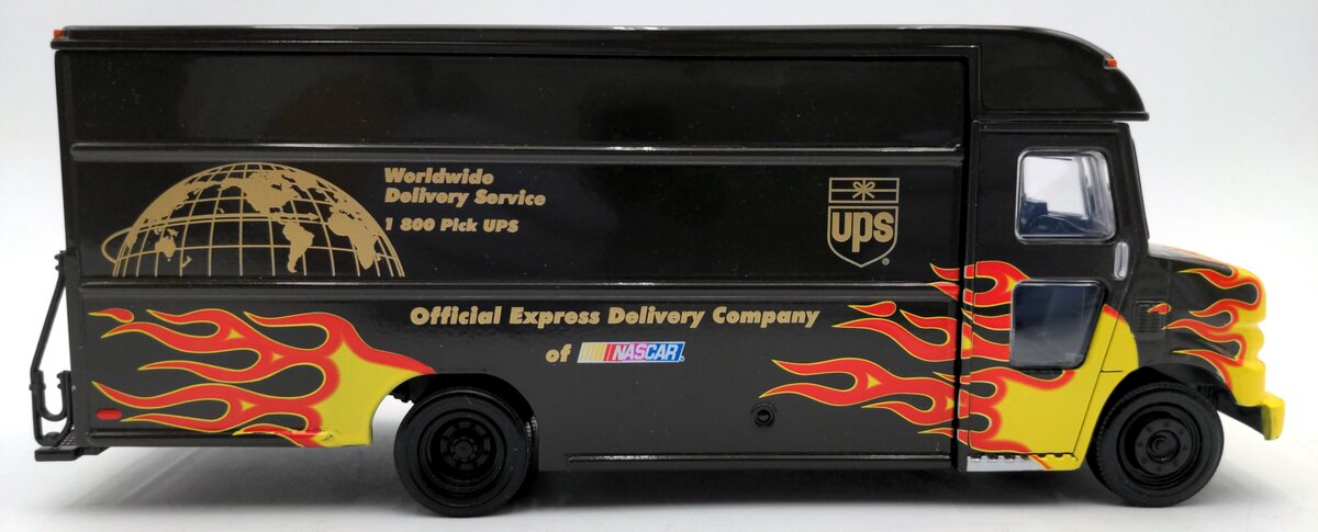 Action Racing 101641 1:32 Scale Diecast UPS Flame Van 2001 Limited Edition NIB