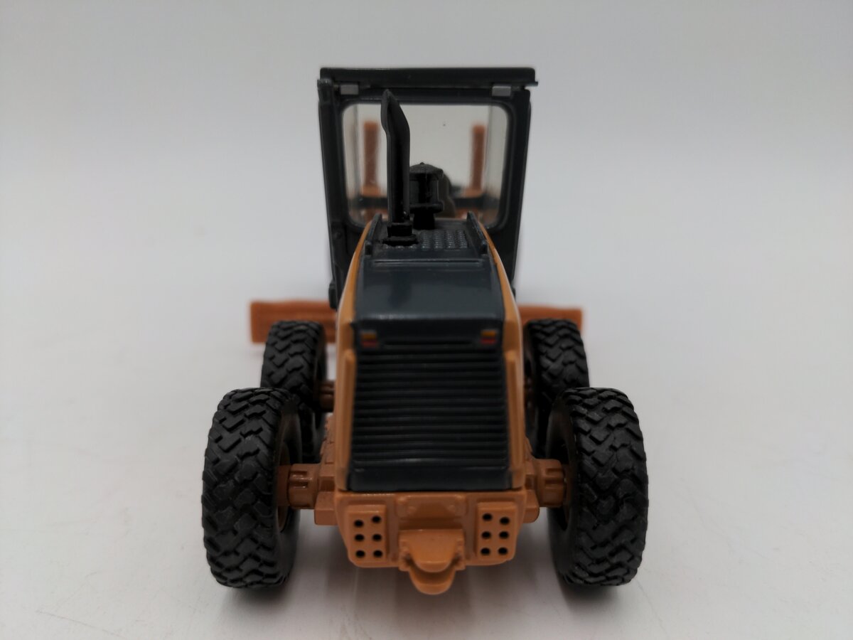 Ertl 1:50 Scale Diecast Case 885 Grader EX