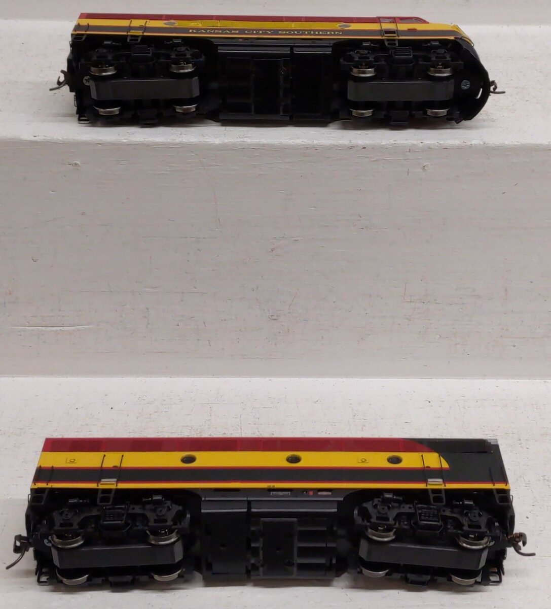 Athearn G2535 HO Scale F-3A/F-3B Kansas City Southern Locomotive Set LN/Box