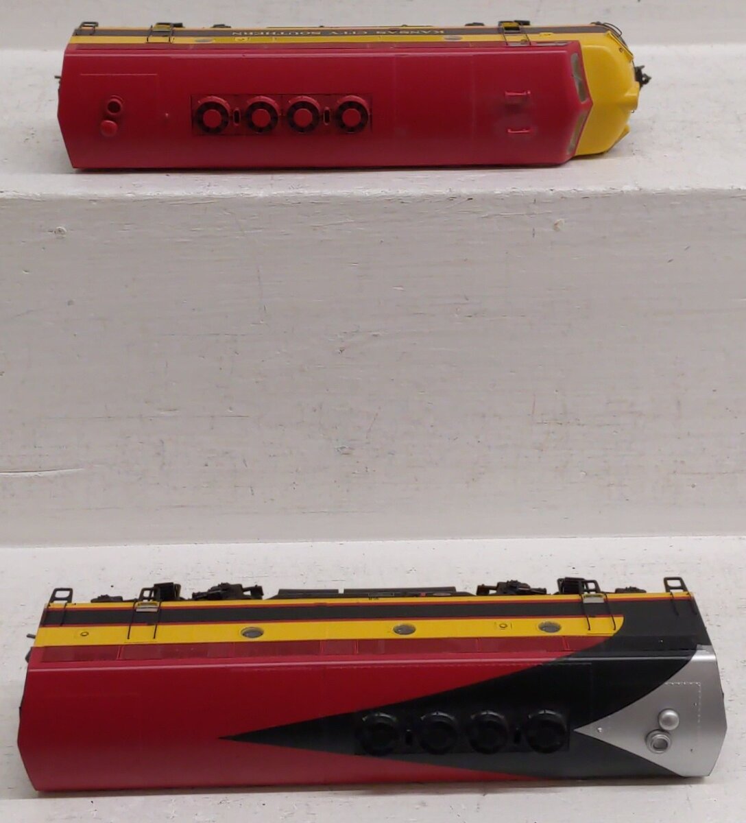 Athearn G2535 HO Scale F-3A/F-3B Kansas City Southern Locomotive Set LN/Box