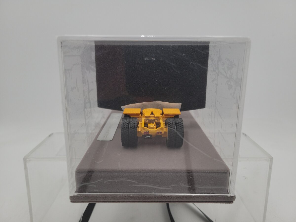 Fire Replicas FR102-4 1:50 Scale Yellow Mack B-81 Tandem Axle Tractor in Display LN/Box