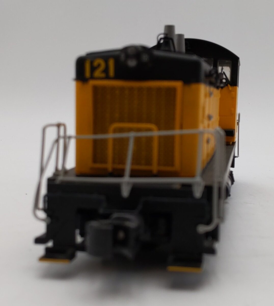 Atlas O Scale Master Line EMD SW8/SW9 Diesel Locomotive (Custom)