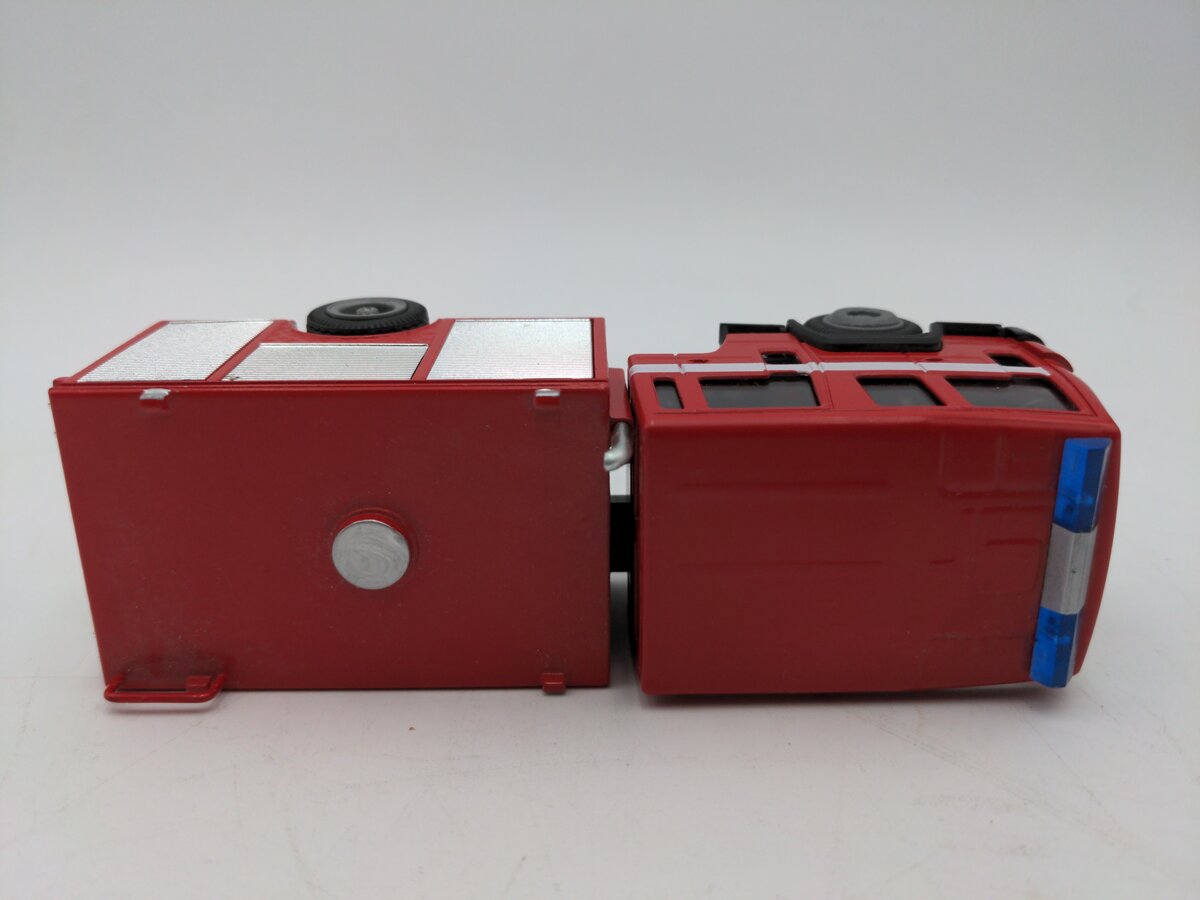 Conrad 45104 1:50 Scale Diecast Emergency Vehicle Fire Truck EX