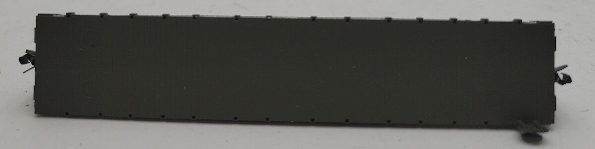 Micro-Trains 04500180 N United States Army 50' Fishbelly Side Flatcar #38064 EX/Box