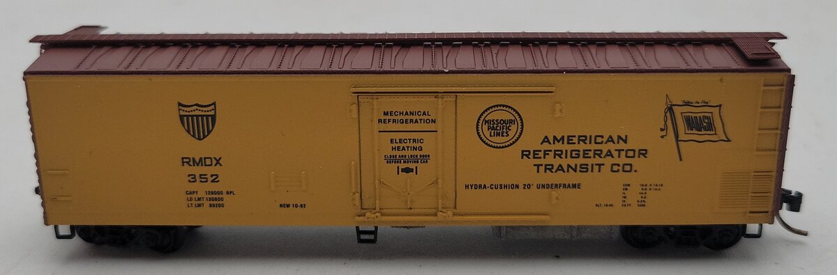 Micro-Trains 06900050 N RMDX 51' 3 3/4" Rivet Side Mechanical Reefer #352 EX/Box