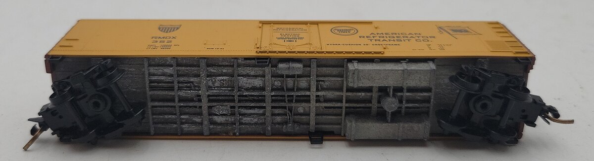 Micro-Trains 06900050 N RMDX 51' 3 3/4" Rivet Side Mechanical Reefer #352 EX/Box