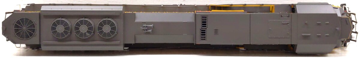 MTH 20-2475-1 O Gauge Union Pacific SD90MAC Diesel Locomotive #8519 w/ PS2 EX/Box