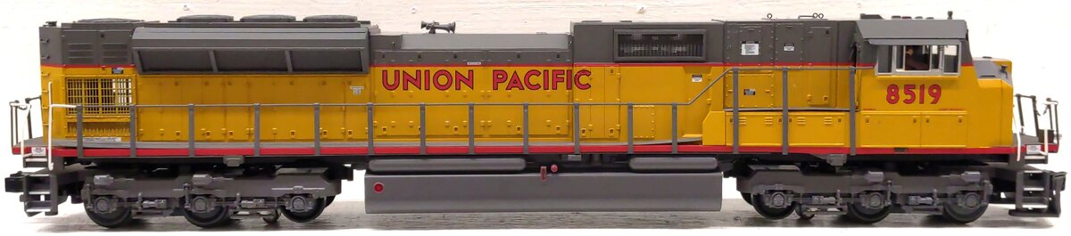 MTH 20-2475-1 O Gauge Union Pacific SD90MAC Diesel Locomotive #8519 w/ PS2 EX/Box