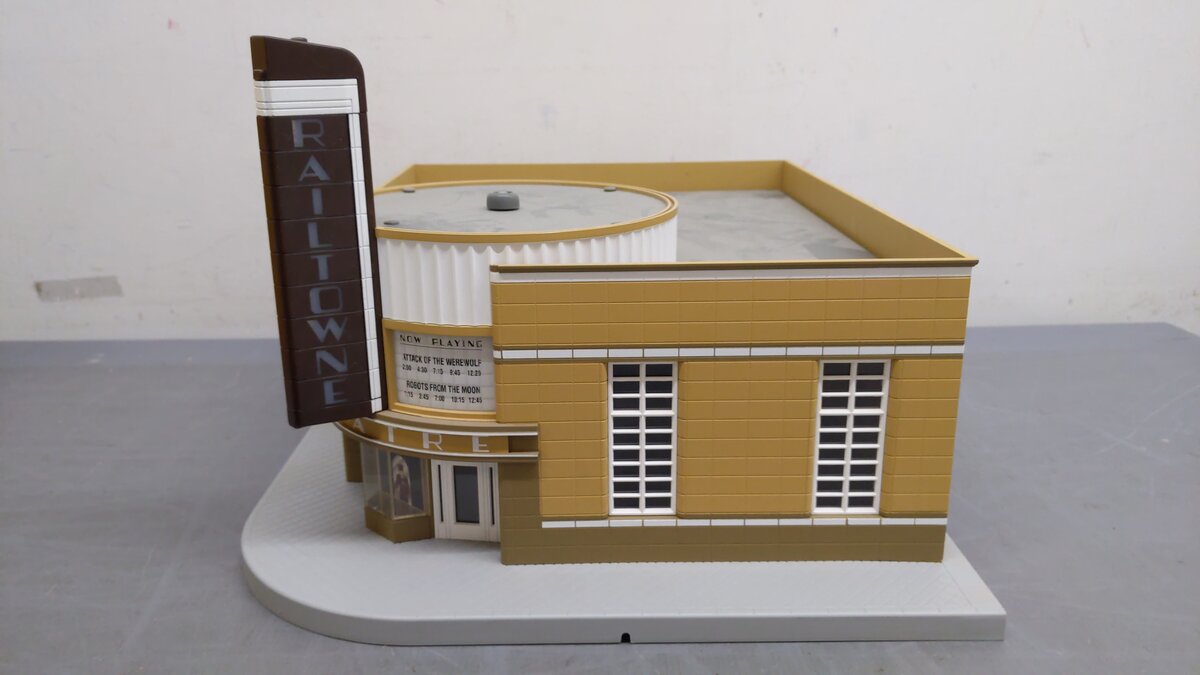 MTH 30-9054 O Scale Railtowne Movie Theater EX/Box