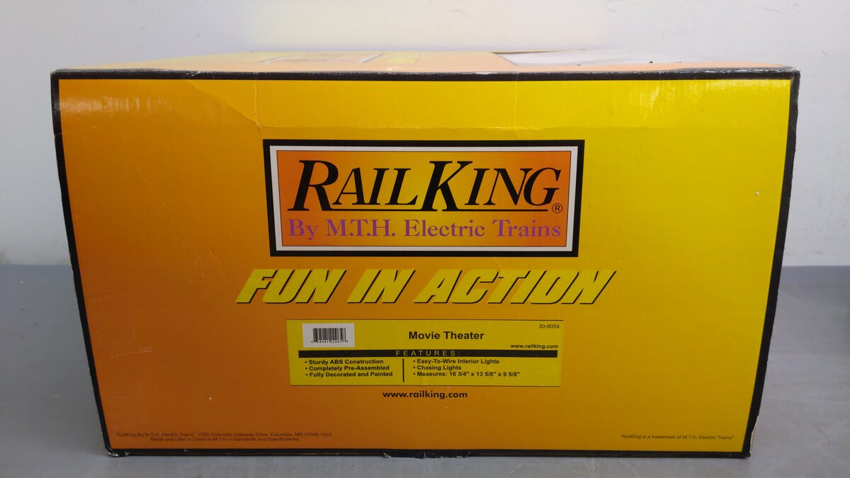 MTH 30-9054 O Scale Railtowne Movie Theater EX/Box