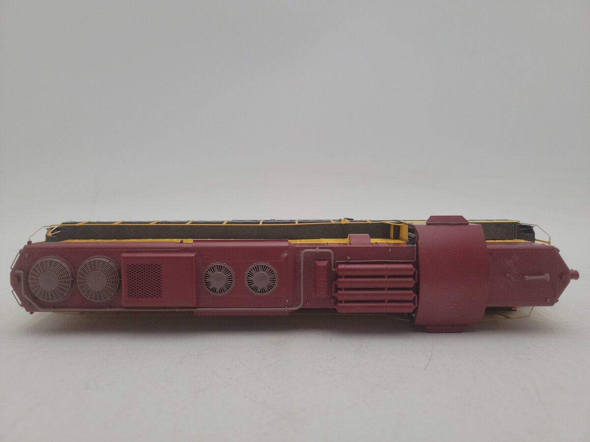 Atlas 7528 HO Scale Fox River Valley Diesel Locomotive #2401 w/ DCC EX/Box