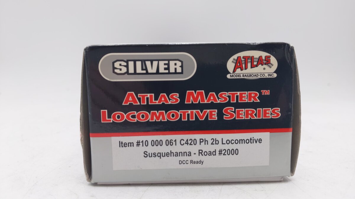 Atlas 10000061 HO Scale NYSW C420 Ph 2b Locomotive #2000 VG/Box