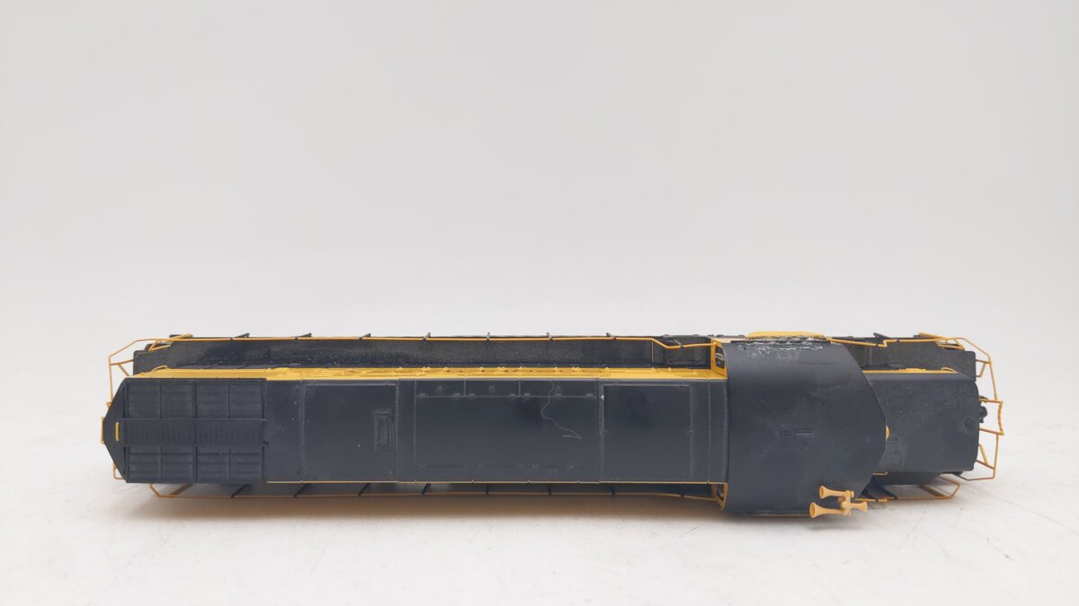 Atlas 10000061 HO Scale NYSW C420 Ph 2b Locomotive #2000 VG/Box