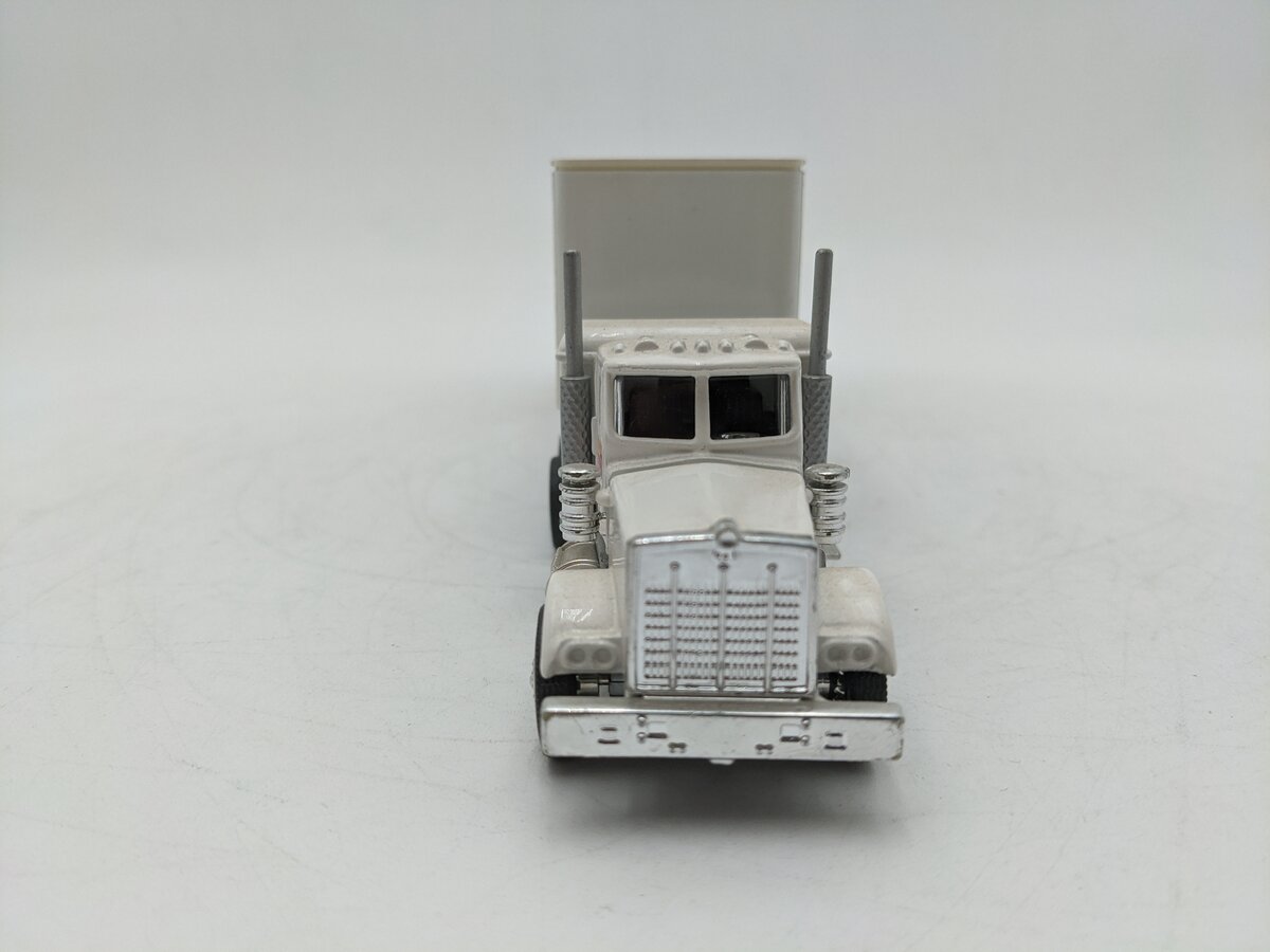 Lionel 6-12842 O Gauge Dunkin Donuts Tractor Trailer Truck EX/Box