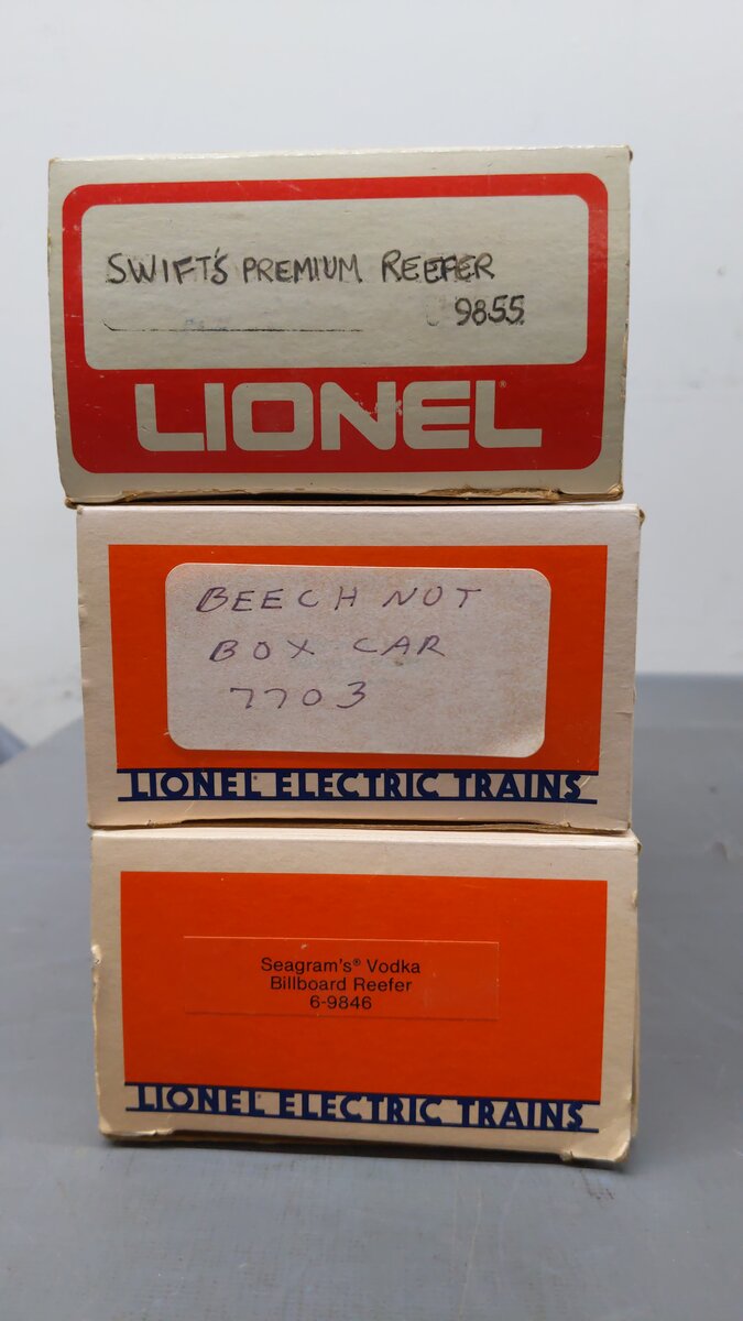 Lionel O Gauge Assorted Train Cars [3] EX/Box