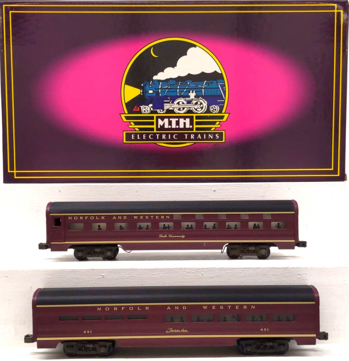 MTH 20-6114 O Gauge N&W 60' Aluminum Sleeper/Diner 2-Car Set (3-Rail) EX/Box