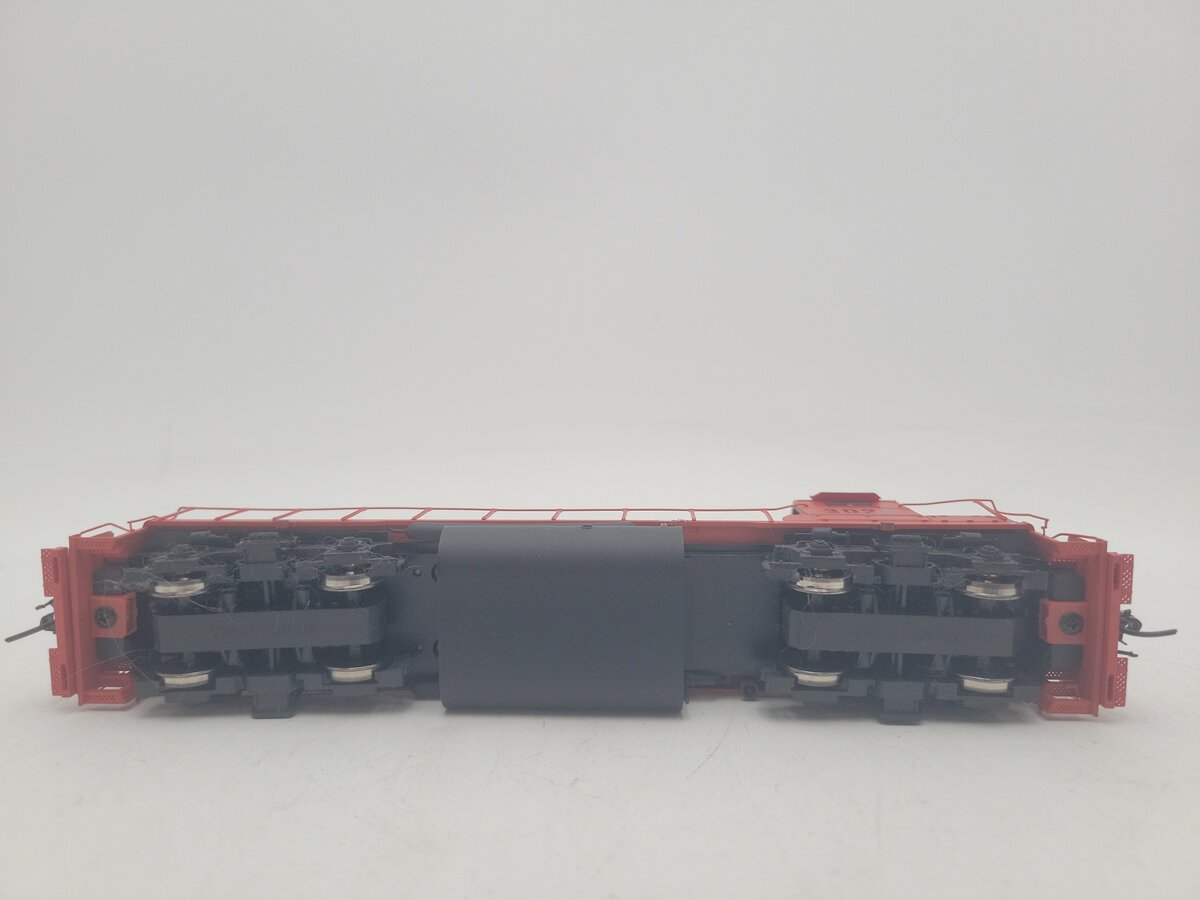 Atlas 10000594 HO Scale GP40 Low Nose Illinois Central Diesel Locomotive #3023 VG/Box