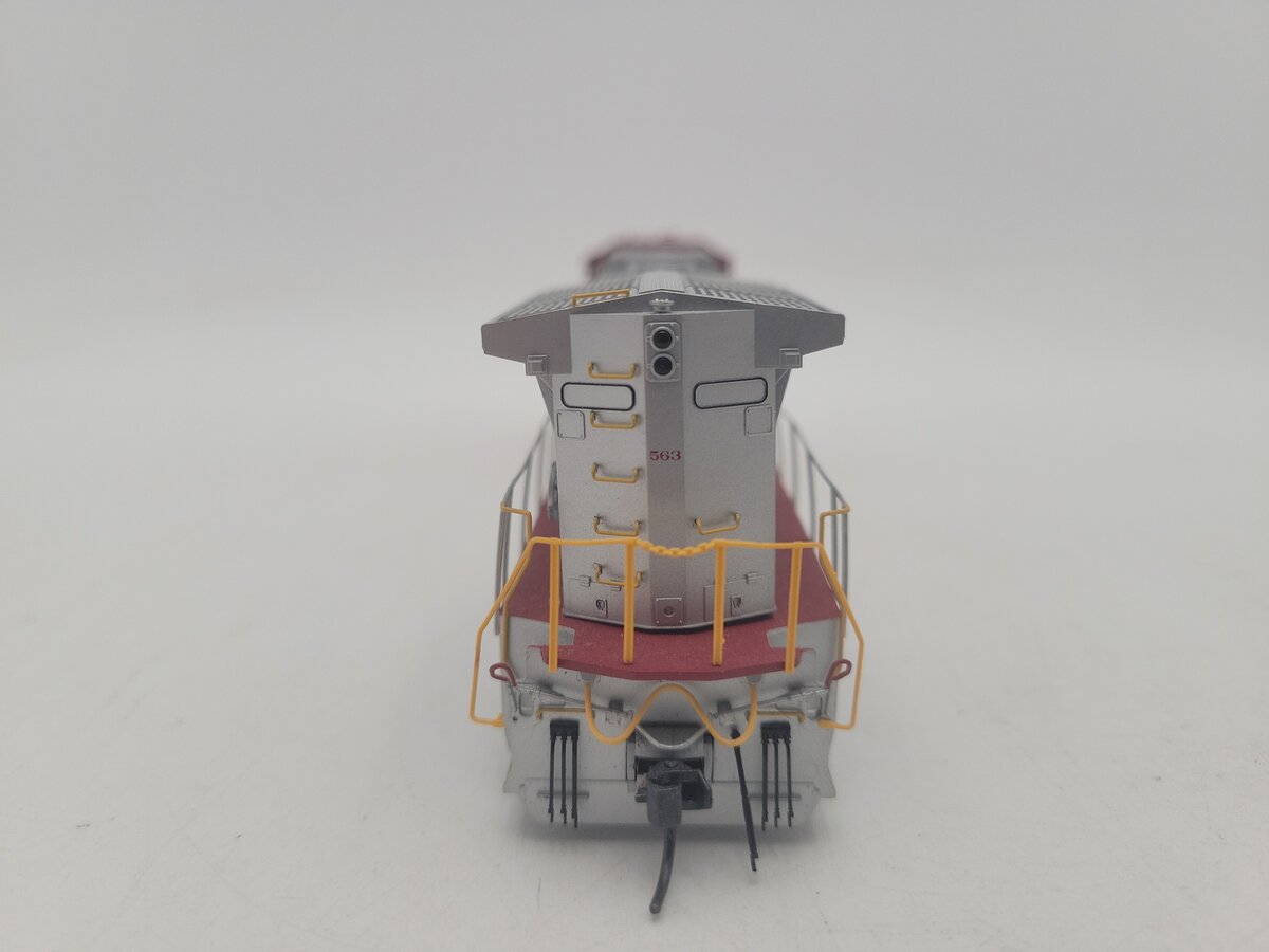 Atlas 9066 HO Santa Fe Dash 8-40BW Locomotive #563 VG/Box