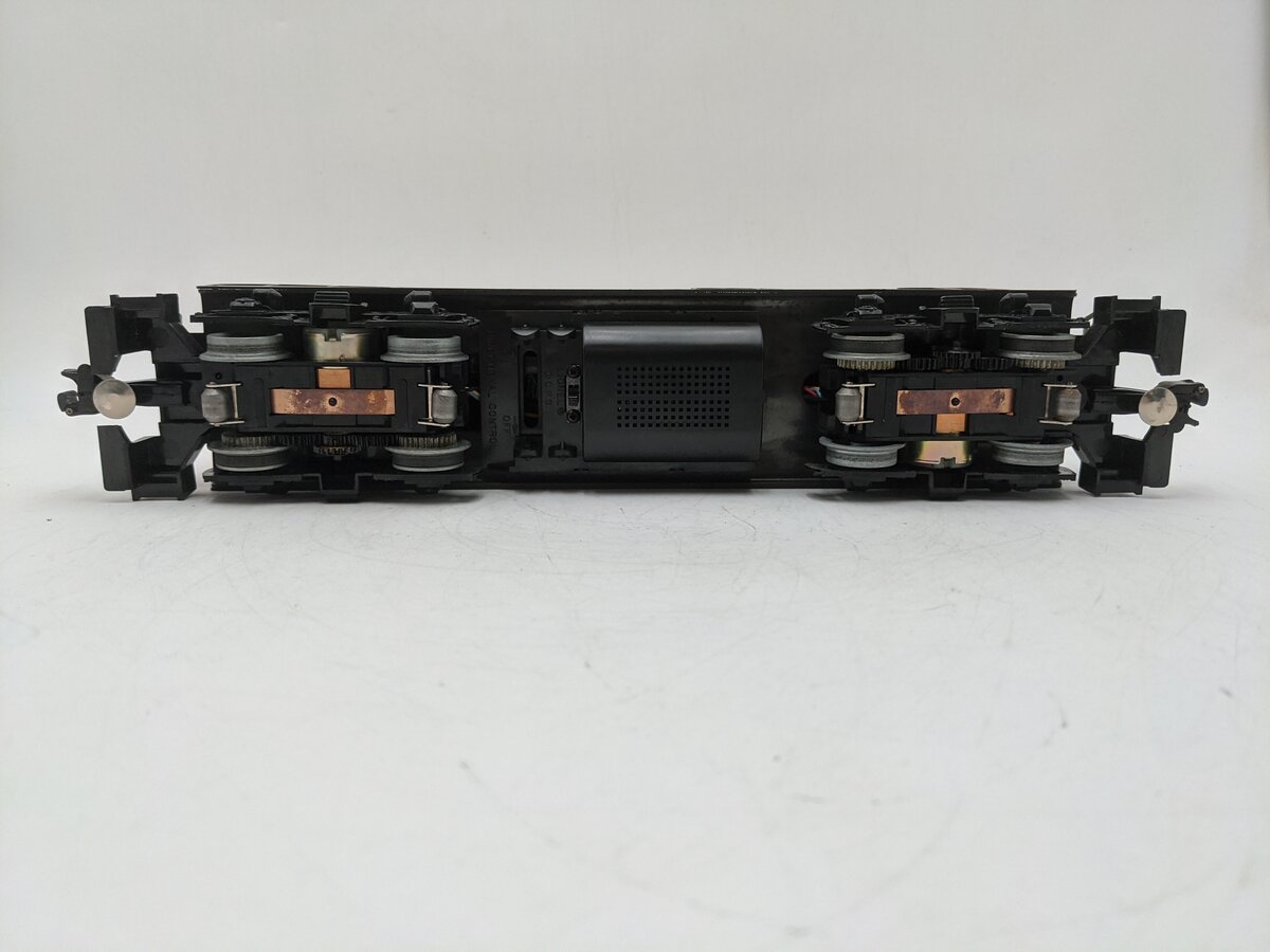 Lionel 6-18800 O Lehigh Valley GP-9 Diesel Locomotive #8800 EX