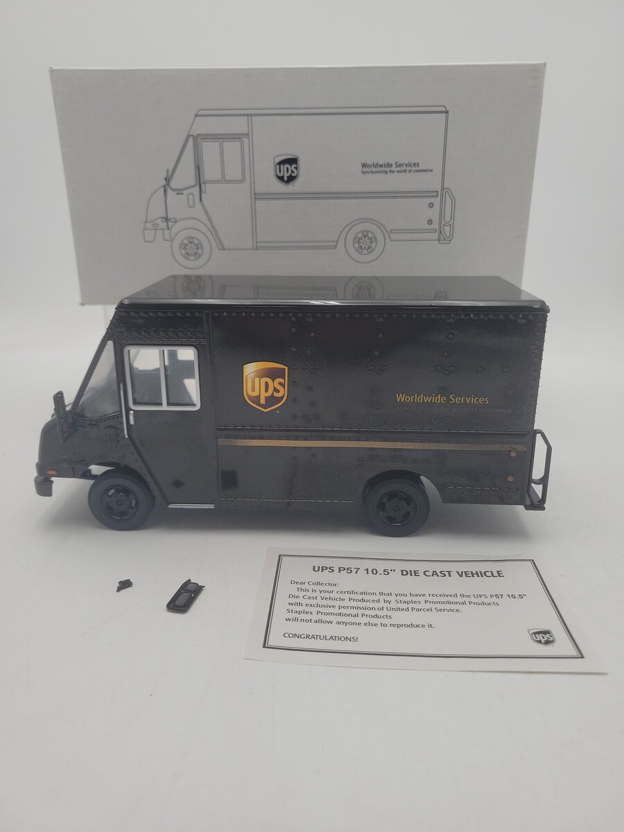 Staples 517197 1:28 Scale Promo 2009 United Parcel Service Delivery Truck UPS EX/Box