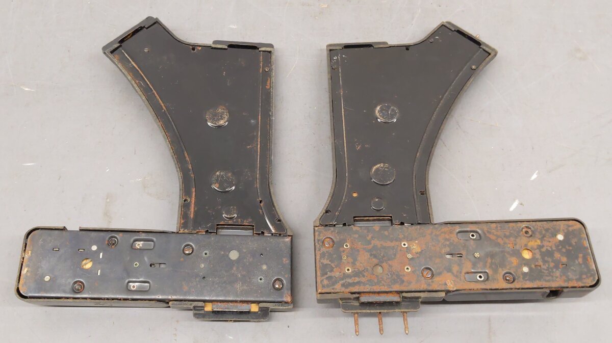Lionel 022 Vintage O Gauge Left-Hand & Right-Hand Electric Remote Switches