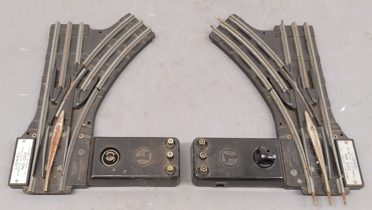 Lionel 022 Vintage O Gauge Left-Hand & Right-Hand Electric Remote Switches